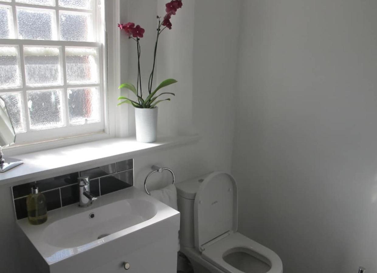 2 Chessels Court, Flat 3 Daire Edinburgh Dış mekan fotoğraf